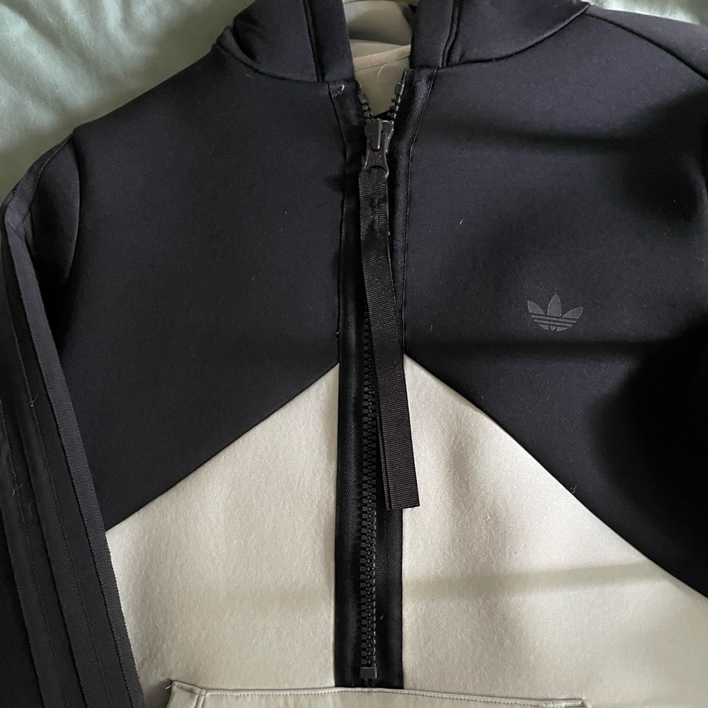 Adidas Sweater